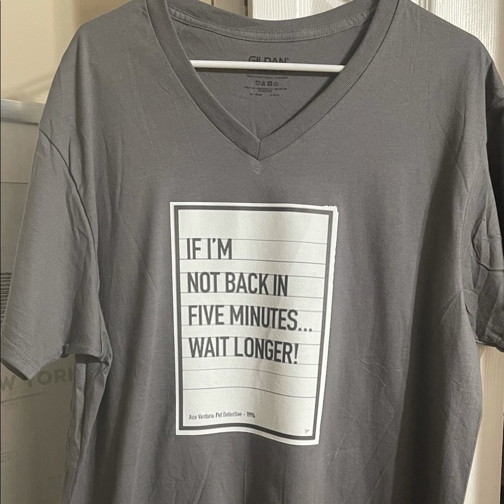 Men’s 1Xl Gray, white and Black T-shirt with Design.